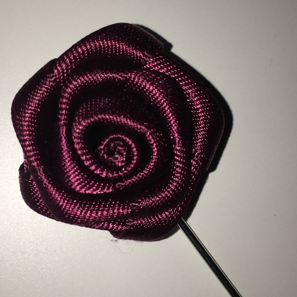 Flower Pin - Picture 3 of 4